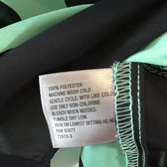 Polka Dot Button-Up Blouse - Black and Green - Picture 4 of 5